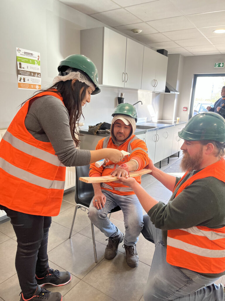 Mise en situation d'un accident du travail - Formation SST chez Burban Palettes 