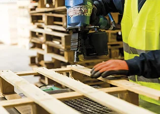 BURBAN PALETTES - recrutement trieur réparateur palettes