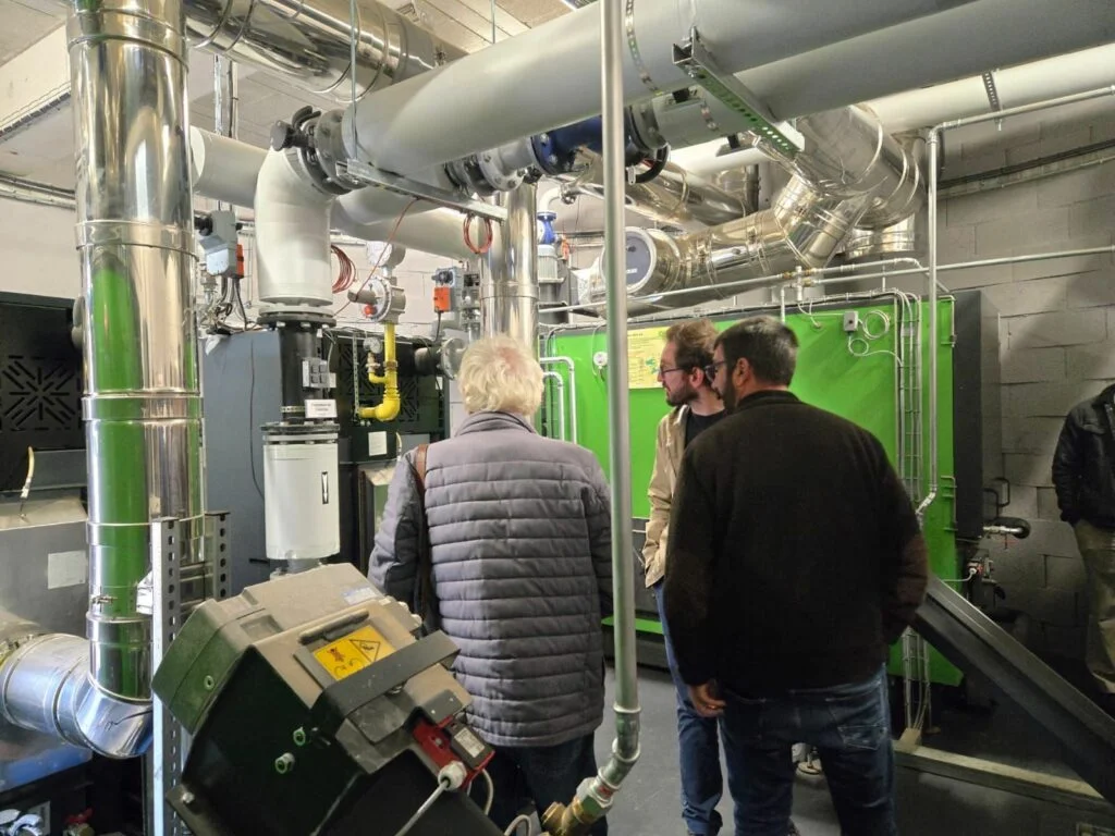 Visite de la chaufferie de Neuville-aux-Bois